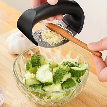 Stainless Steel Garlic Press Rocker – Manual Garlic Crusher & Mincer Tool for Easy Garlic Chopping | Durable Kitchen Garlic Press